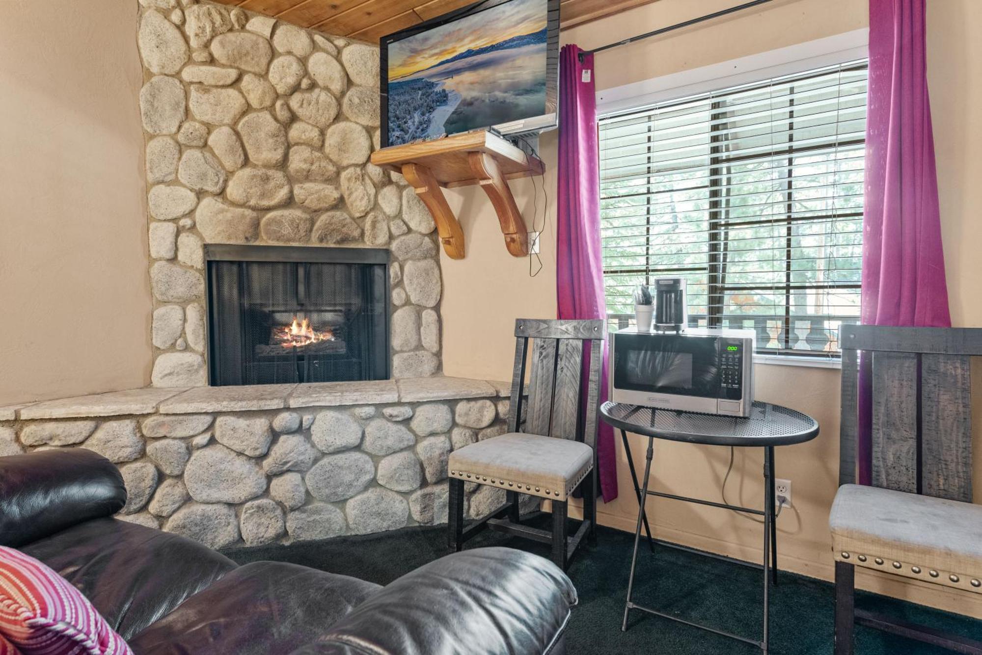 Black Forest Lodge Big Bear Lake Exterior photo